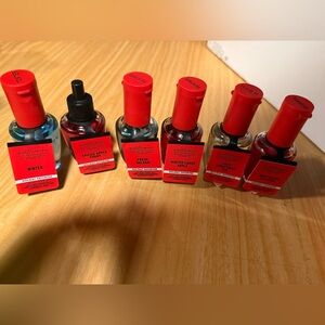 Bath and body works “Holiday Favorites” wallflower refills lot